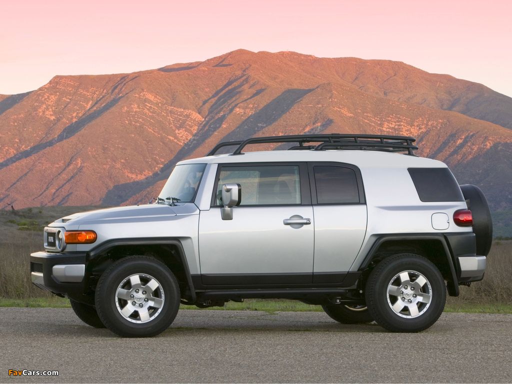 Toyota FJ Cruiser 2006–10 wallpapers (1024 x 768)