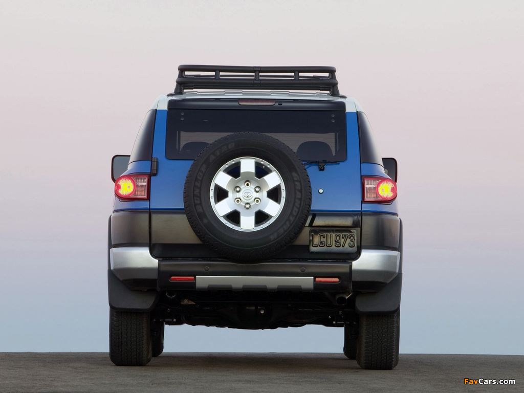 Toyota FJ Cruiser 2006–10 wallpapers (1024 x 768)