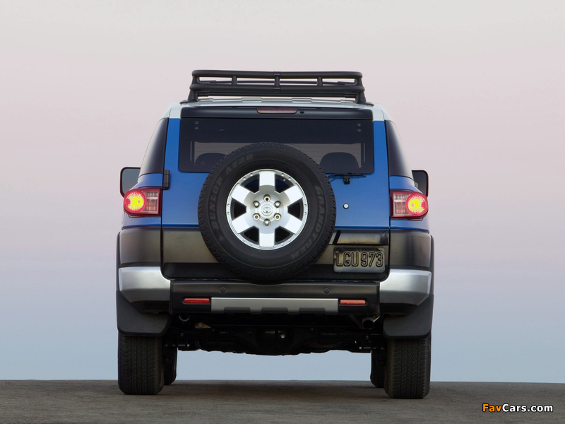 Toyota FJ Cruiser 2006–10 wallpapers (800 x 600)