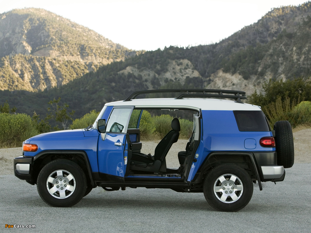 Toyota FJ Cruiser 2006–10 wallpapers (1024 x 768)