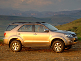 Photos of Toyota Fortuner ZA-spec 2005–08