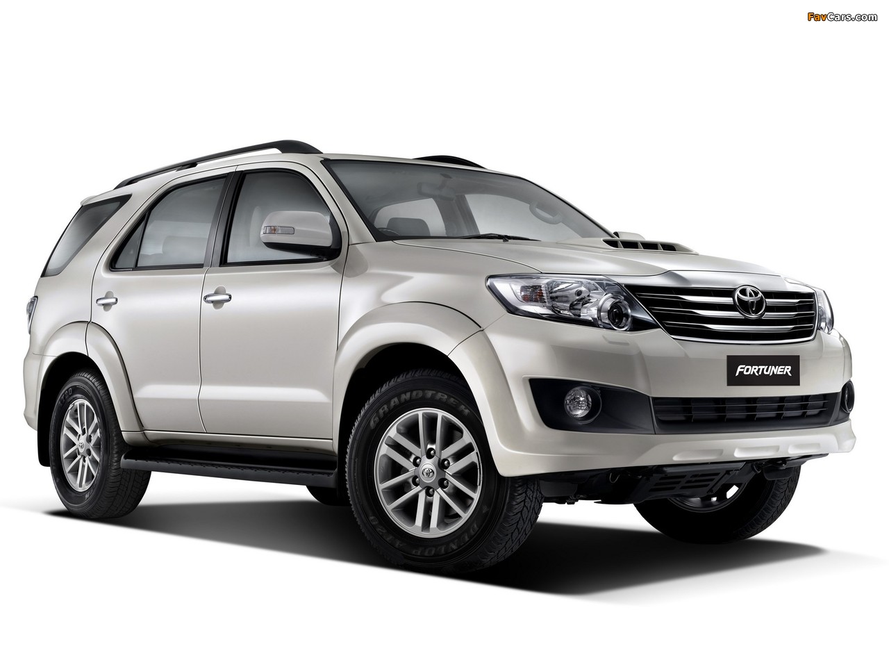 Pictures of Toyota Fortuner MY-spec 2011 (1280 x 960)