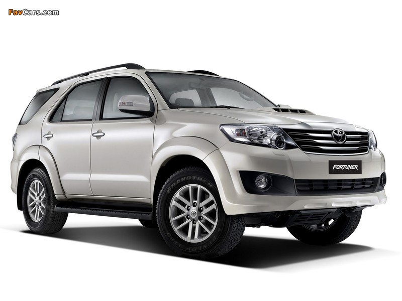 Pictures of Toyota Fortuner MY-spec 2011 (800 x 600)