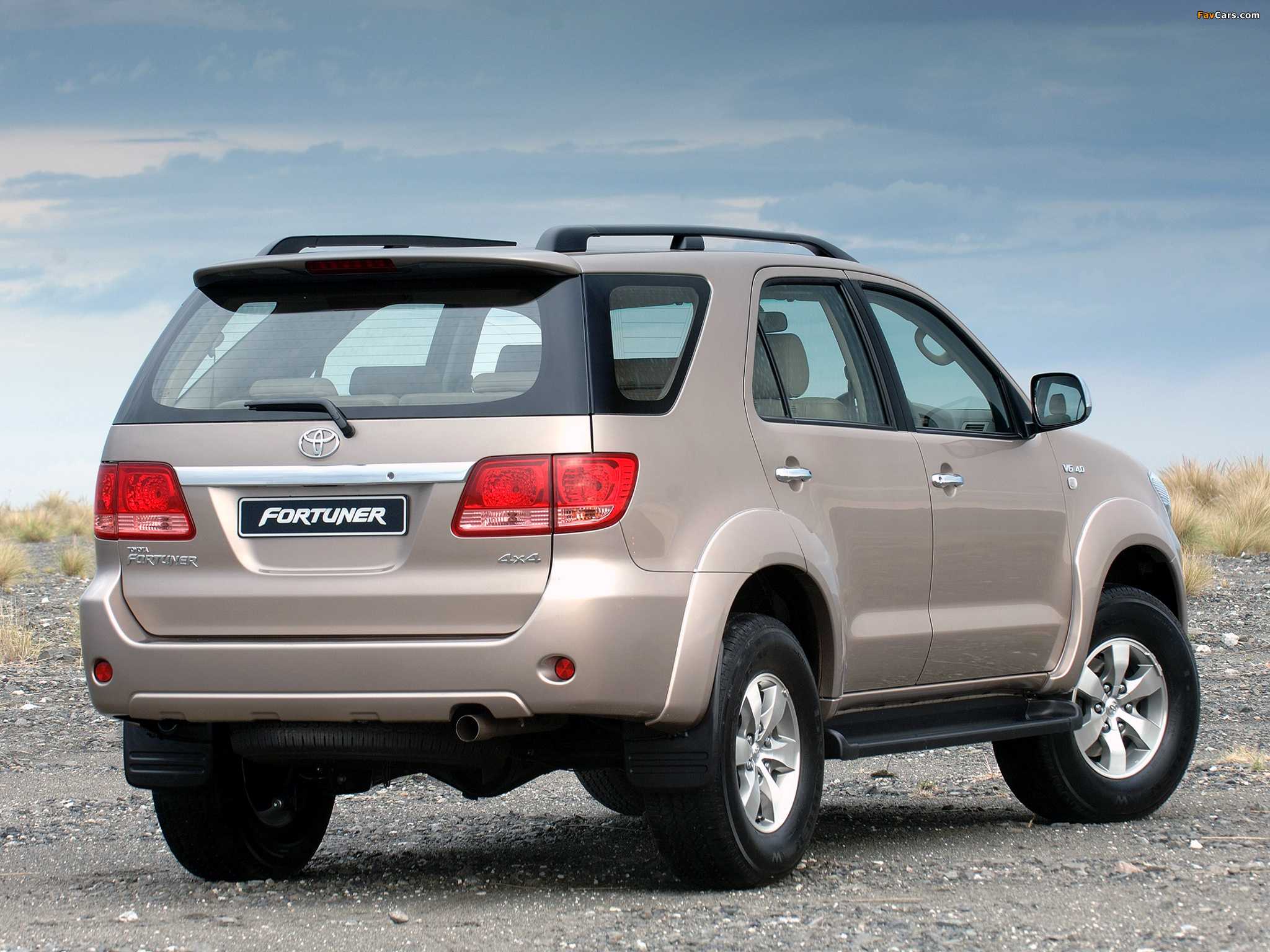 Toyota Fortuner V6 ZA-spec 2005–08 images (2048 x 1536)