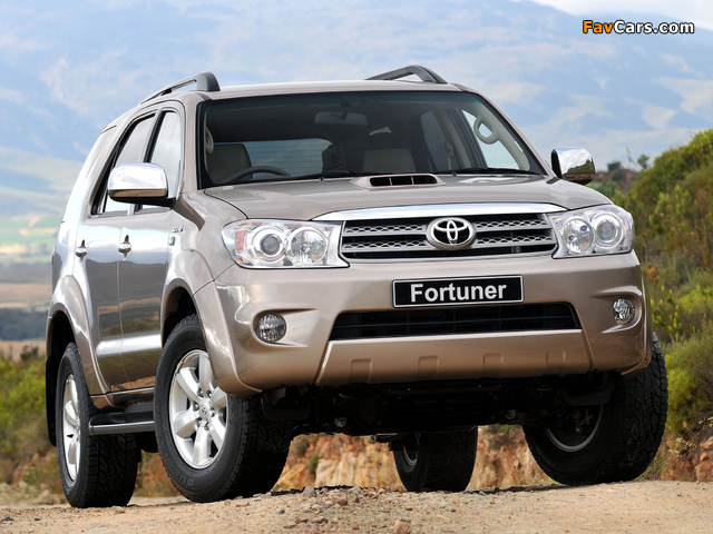 Toyota Fortuner ZA-spec 2008–11 images (640 x 480)