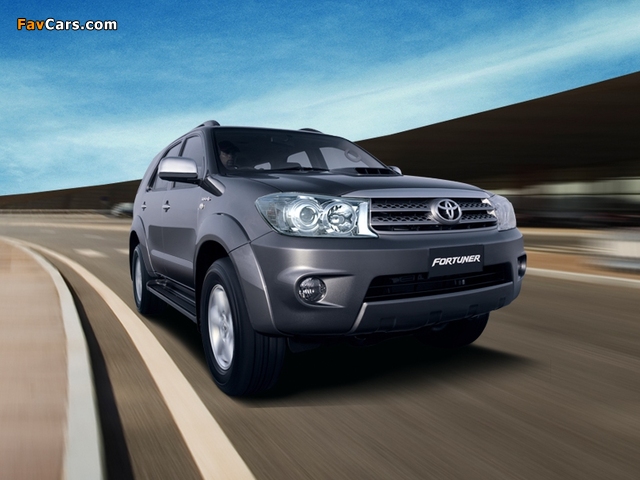 Toyota Fortuner ZA-spec 2008–11 images (640 x 480)