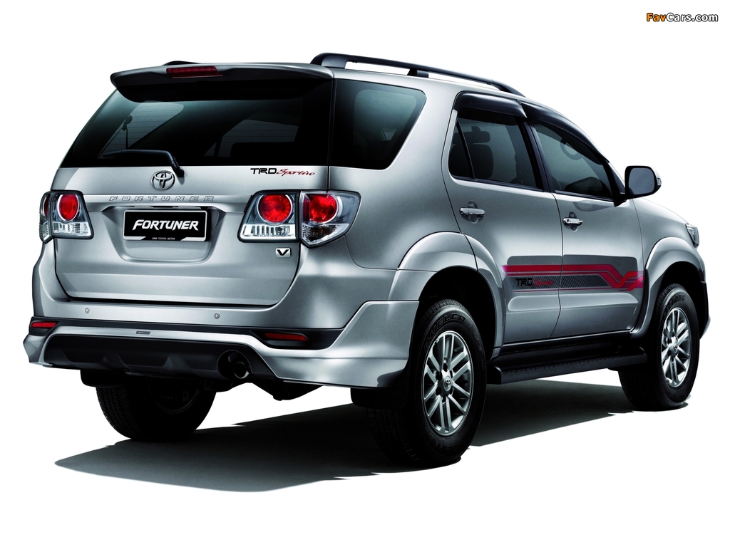 TRD Toyota Fortuner Sportivo 2011 pictures (1024 x 768)