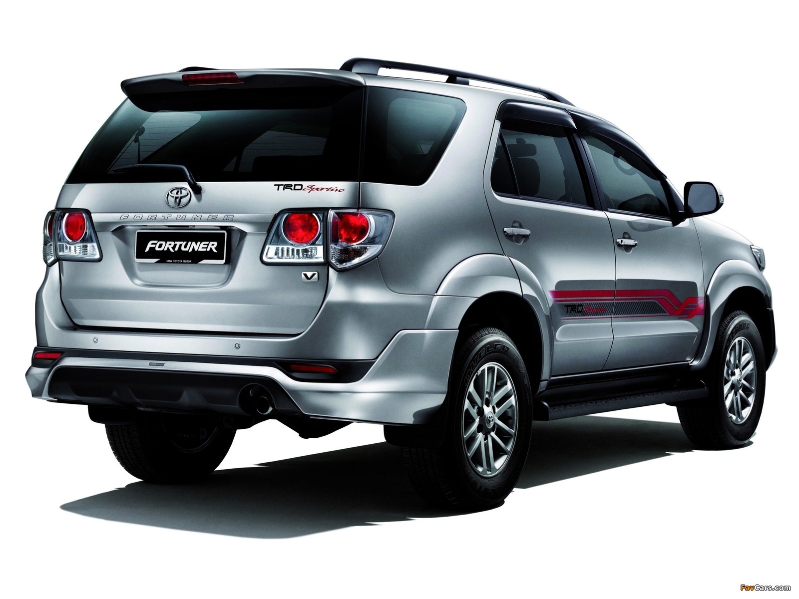 TRD Toyota Fortuner Sportivo 2011 pictures (1600 x 1200)