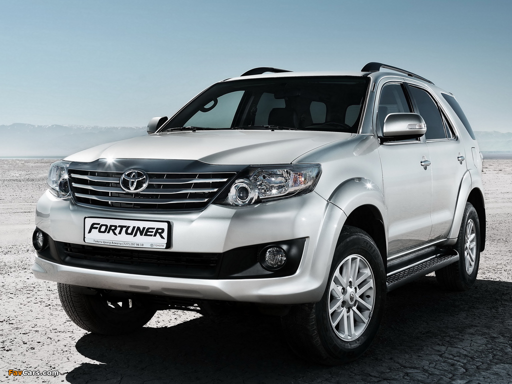 Toyota Fortuner 2011 pictures (1024 x 768)