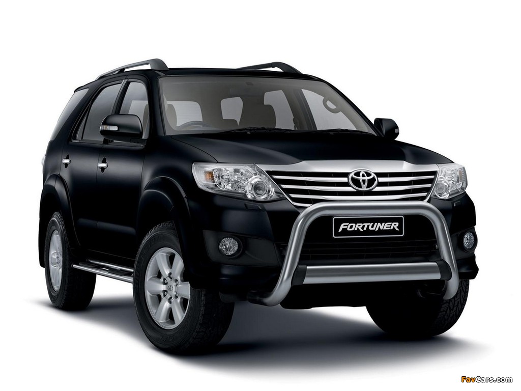 Toyota Fortuner MY-spec 2011 wallpapers (1024 x 768)