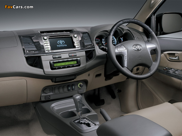 Toyota Fortuner MY-spec 2011 wallpapers (640 x 480)