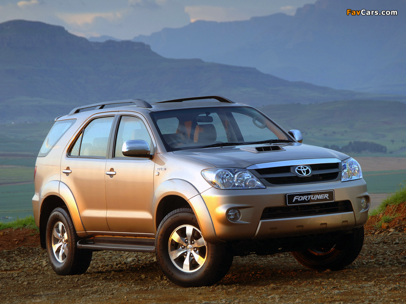 Toyota Fortuner ZA-spec 2005–08 wallpapers (800 x 600)