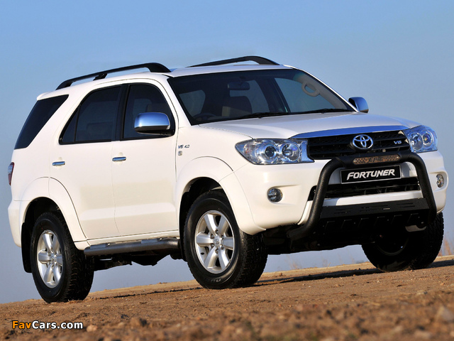 Toyota Fortuner Epic 2009 wallpapers (640 x 480)