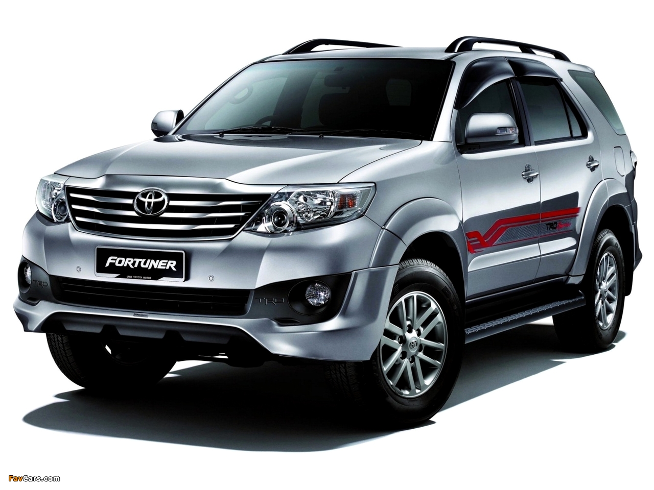 TRD Toyota Fortuner Sportivo 2011 wallpapers (1280 x 960)