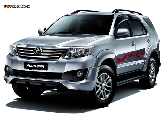 TRD Toyota Fortuner Sportivo 2011 wallpapers (640 x 480)