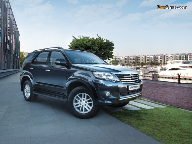 Toyota Fortuner MY-spec 2011 wallpapers (640 x 480)