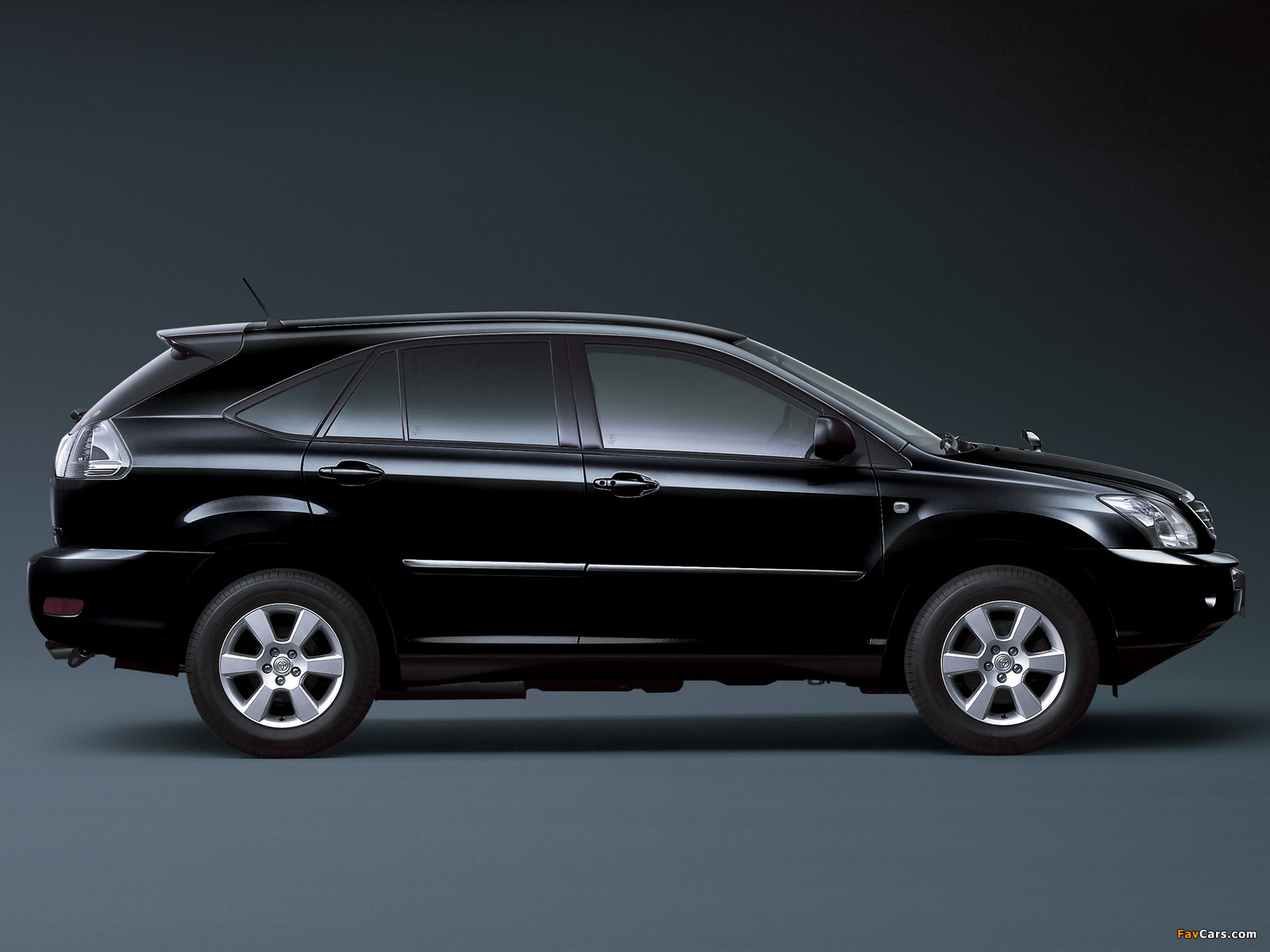 Photos of Toyota Harrier Hybrid 2005 (1600 x 1200)