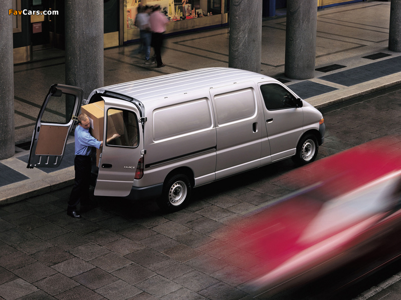 Images of Toyota Hiace Van 1995–2006 (800 x 600)
