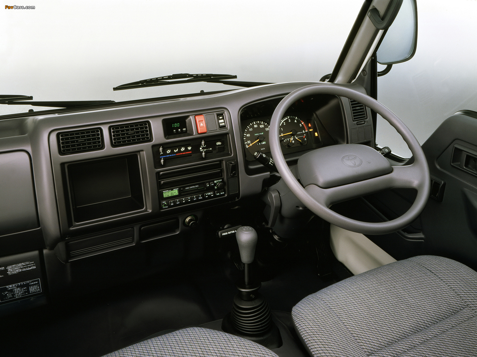 Images of Toyota Hiace Truck 1995–99 (1600 x 1200)