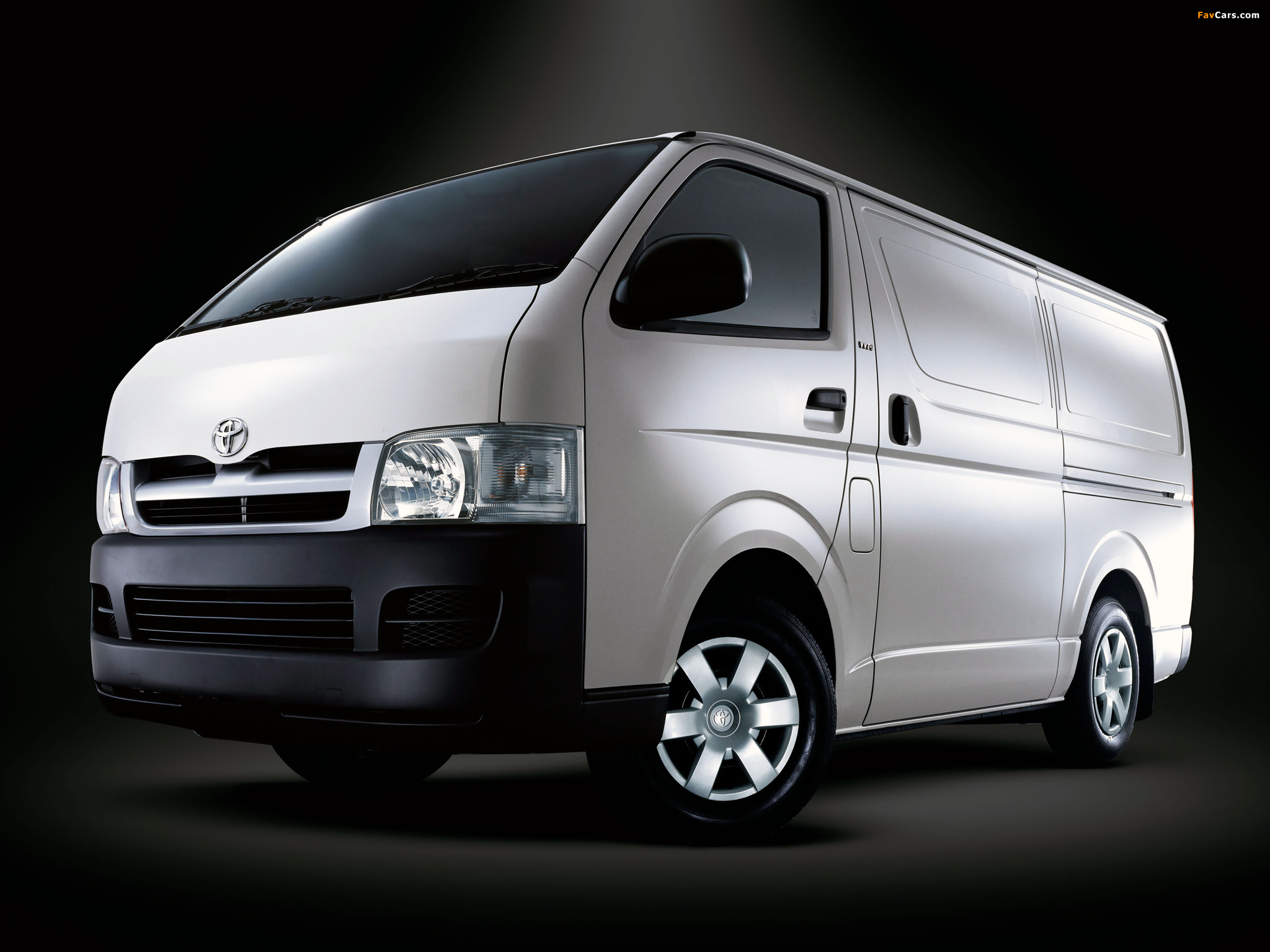 Images of Toyota Hiace LWB Van AU-spec 2004–10 (2048 x 1536)