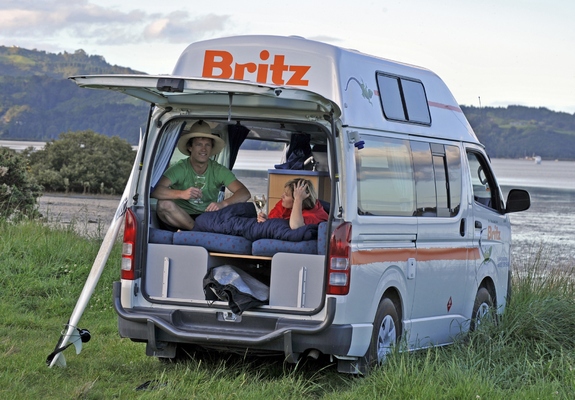 Images of Toyota Hiace Britz Voyager 2004–10