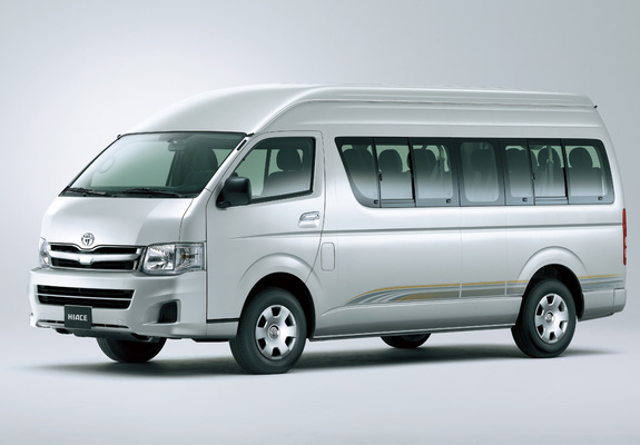 Images of Toyota Hiace Combi High Roof 2010