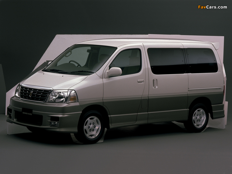 Photos of Toyota Grand Hiace 1999–2002 (800 x 600)