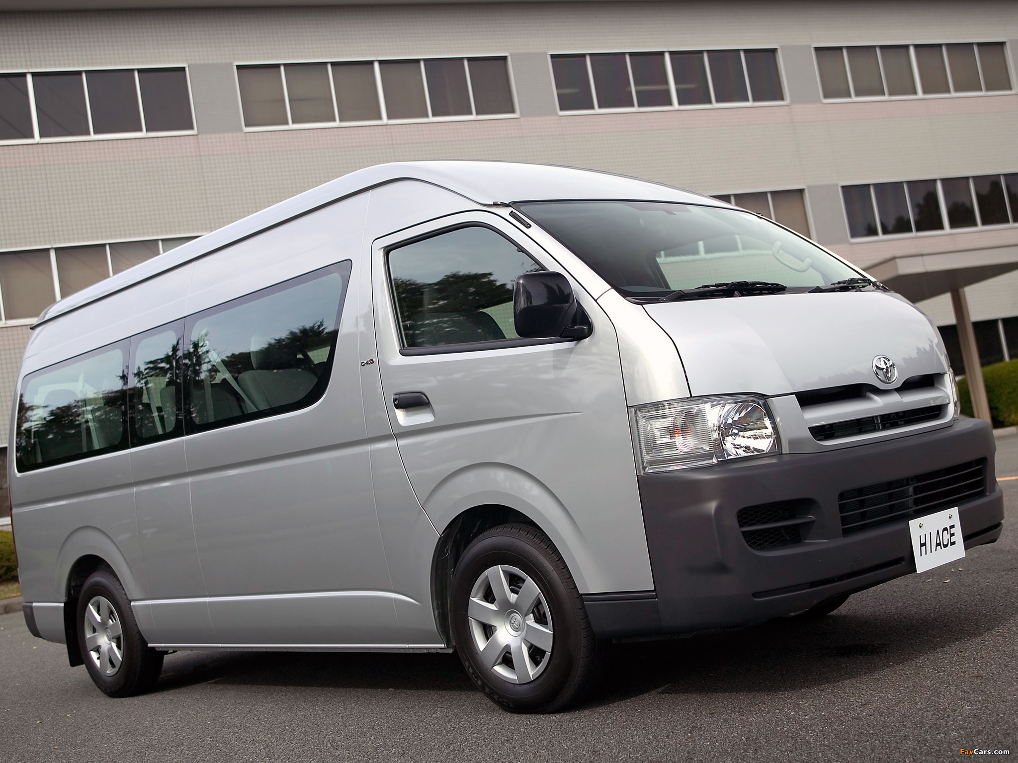 Pictures of Toyota Hiace Super LWB High Roof AU-spec 2004–10 (2048 x 1536)