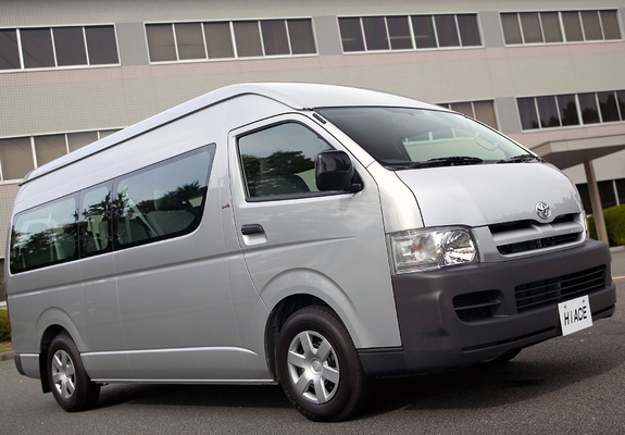 Pictures of Toyota Hiace Super LWB High Roof AU-spec 2004–10