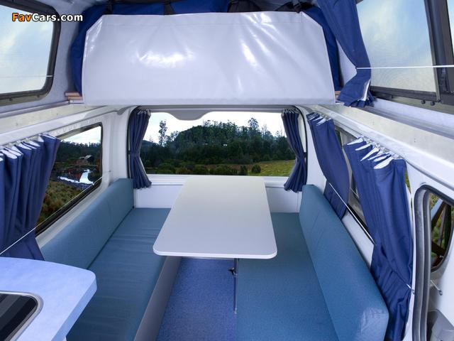 Pictures of Toyota Hiace Britz Voyager 2004–10 (640 x 480)