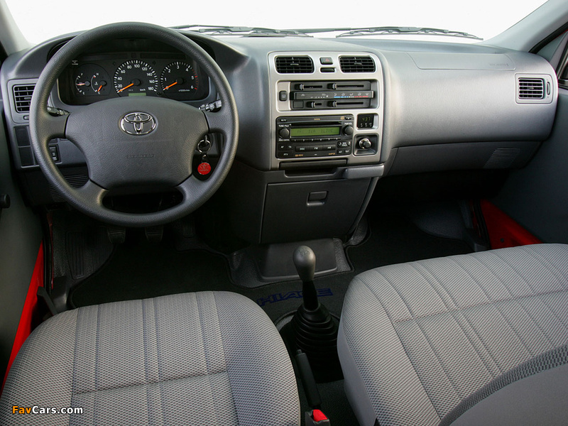 Pictures of Toyota Hiace Van 2006–09 (800 x 600)