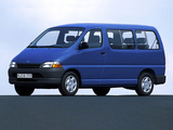 Toyota Hiace 1995–2006 images