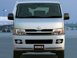 Toyota Hiace Combi JP-spec 2004–10 images