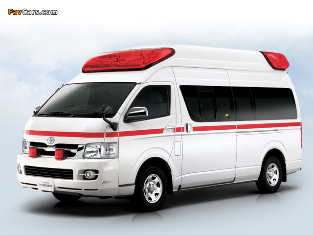 Toyota Hiace Himedic JP-spec 2004–10 images (640 x 480)