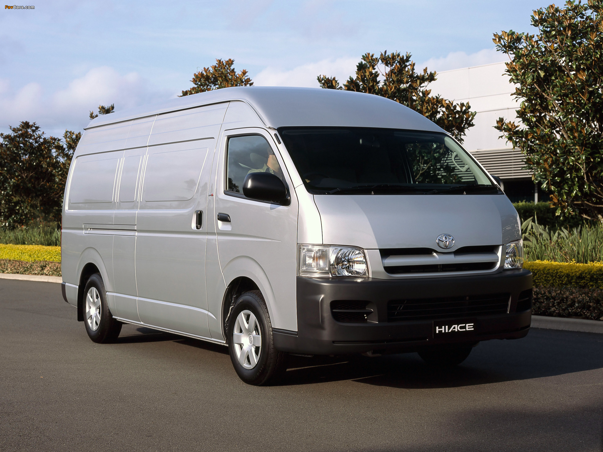 Toyota Hiace Super LWB High Roof Van AU-spec 2004–10 photos (2048 x 1536)