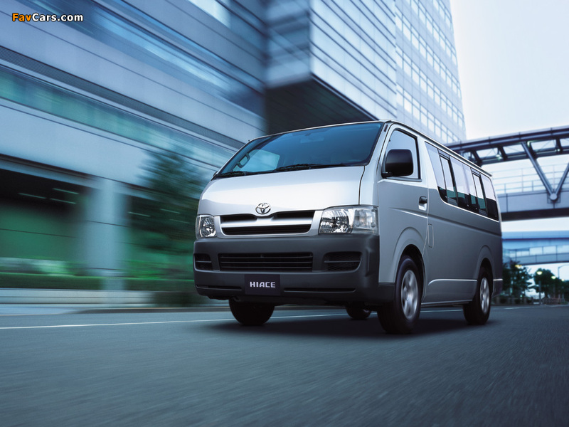 Toyota Hiace Combi JP-spec 2004–10 pictures (800 x 600)