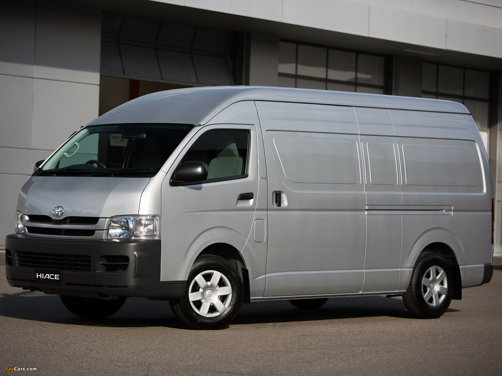 Toyota Hiace Super LWB High Roof Van AU-spec 2004–10 wallpapers (1600 x 1200)