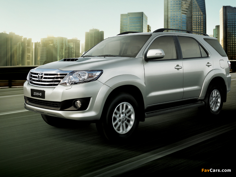 Images of Toyota Hilux SW4 2012 (800 x 600)