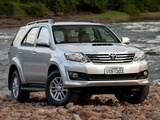 Toyota Hilux SW4 2012 photos