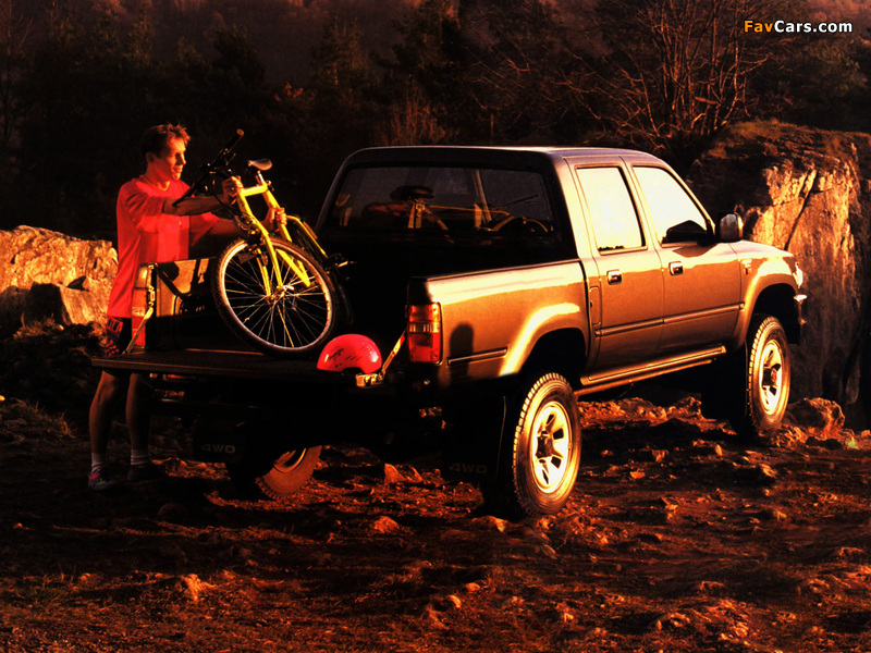 Images of Toyota Hilux Double Cab 1988–2005 (800 x 600)