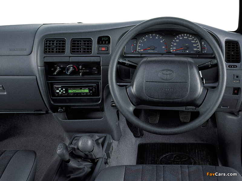 Images of Toyota Hilux 2400D Single Cab ZA-spec 1997–2001 (800 x 600)