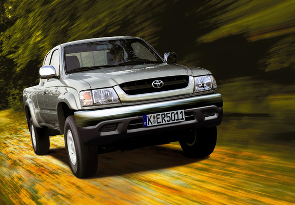 Images of Toyota Hilux Xtra Cab 2001–05