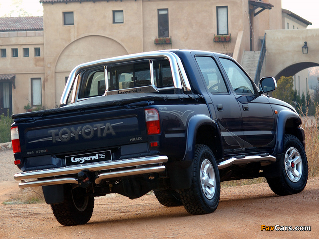 Images of Toyota Hilux 2700i Legend 35 Double Cab 2004 (640 x 480)