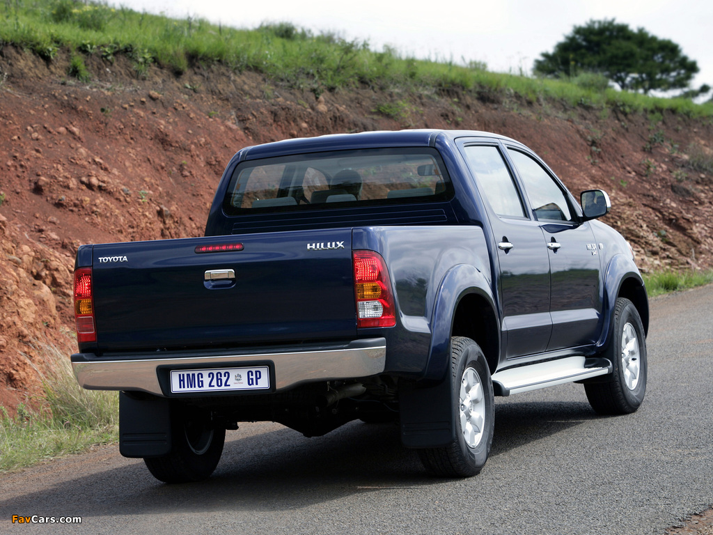 Images of Toyota Hilux Double Cab 2005–08 (1024 x 768)