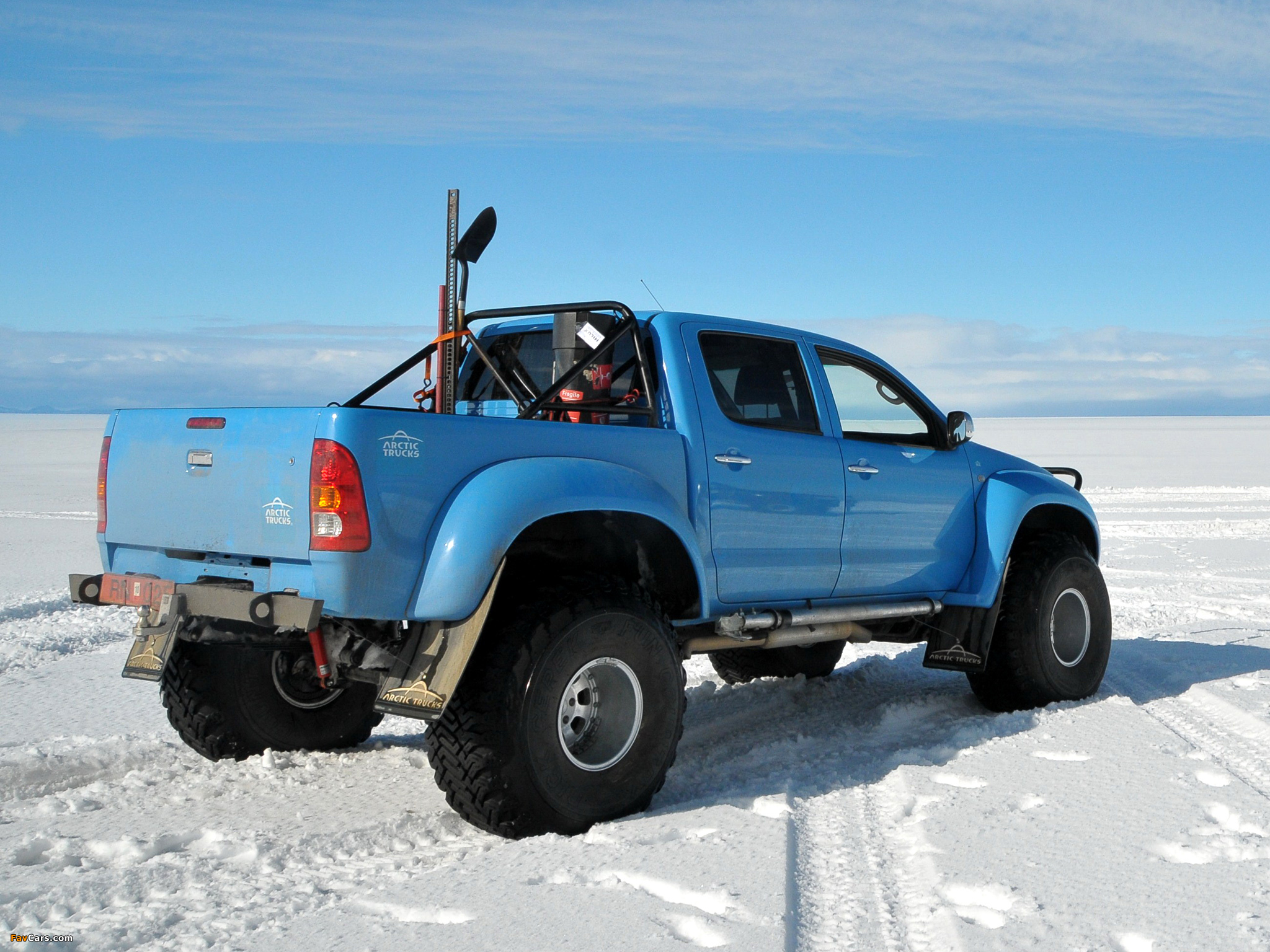 Images of Arctic Trucks Toyota Hilux AT44 2007 (2048 x 1536)