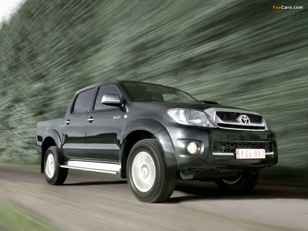 Images of Toyota Hilux Double Cab 2008–11 (1024 x 768)