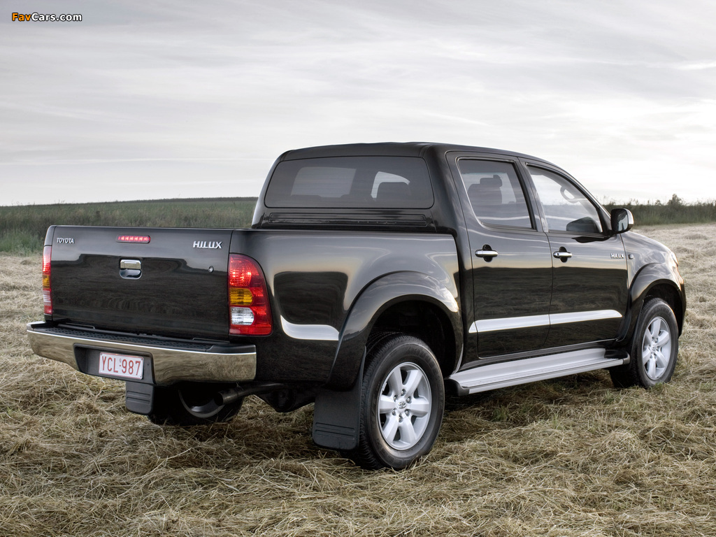 Images of Toyota Hilux Double Cab 2008–11 (1024 x 768)