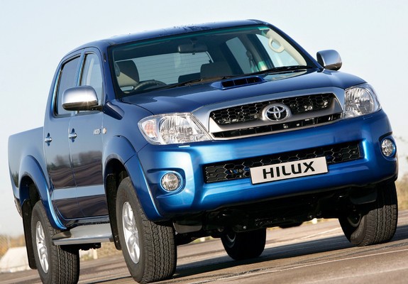 Images of Toyota Hilux Double Cab UK-spec 2008–11