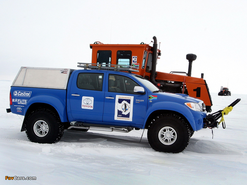 Images of Arctic Trucks Toyota Hilux Invincible AT38 2009 (800 x 600)
