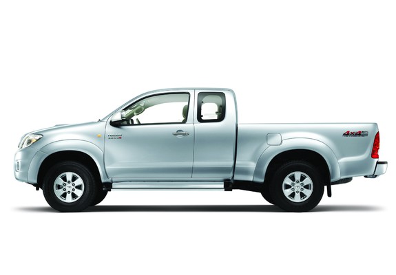 Images of Toyota Hilux Vigo Smart Cab TH-spec 2010–11